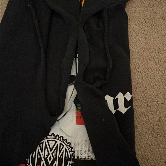 Vintage Y2K RARE Marilyn Manson Shirt “The Celebritarian” - Picture 6 of 6